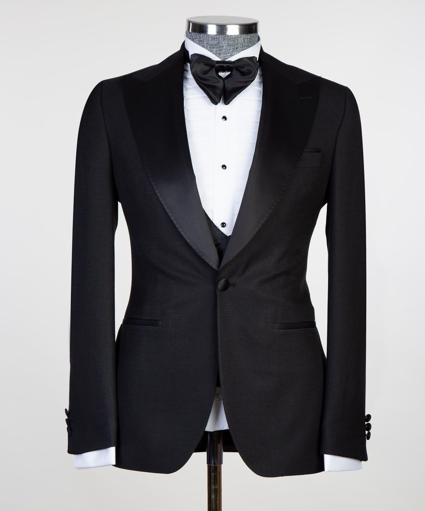 36R - Bold Tux - FS