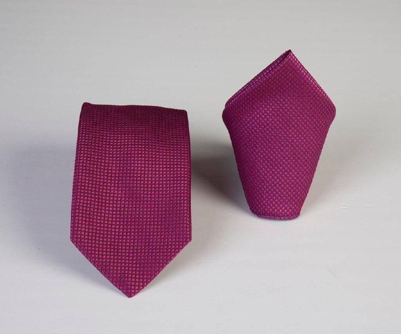 Tie & Pocket Square Set