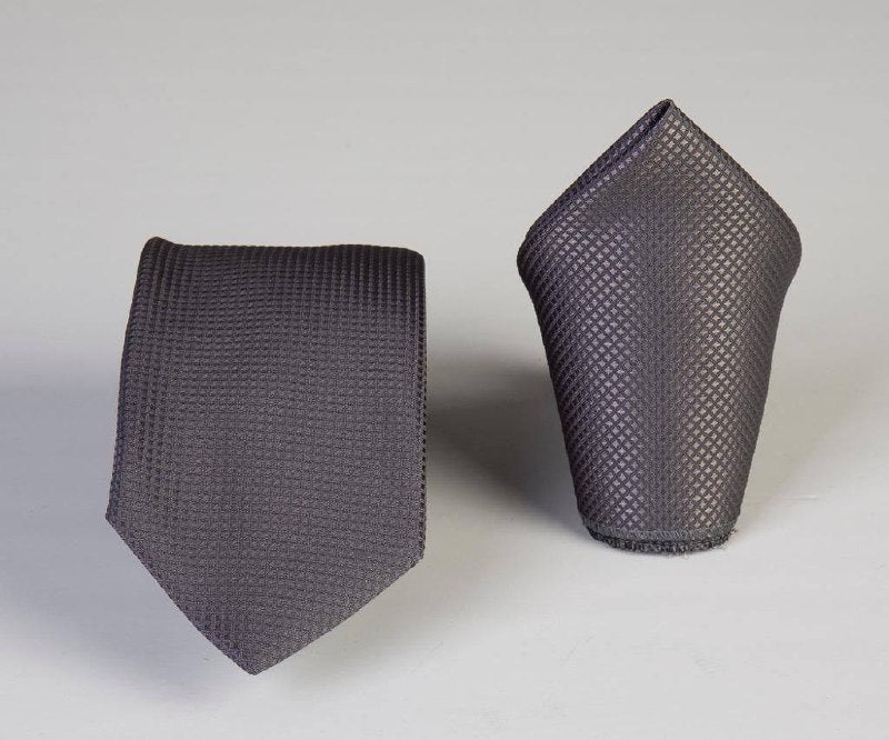 Tie & Pocket Square Set