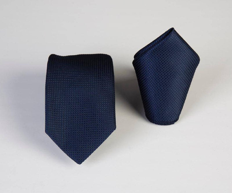 Tie & Pocket Square Set