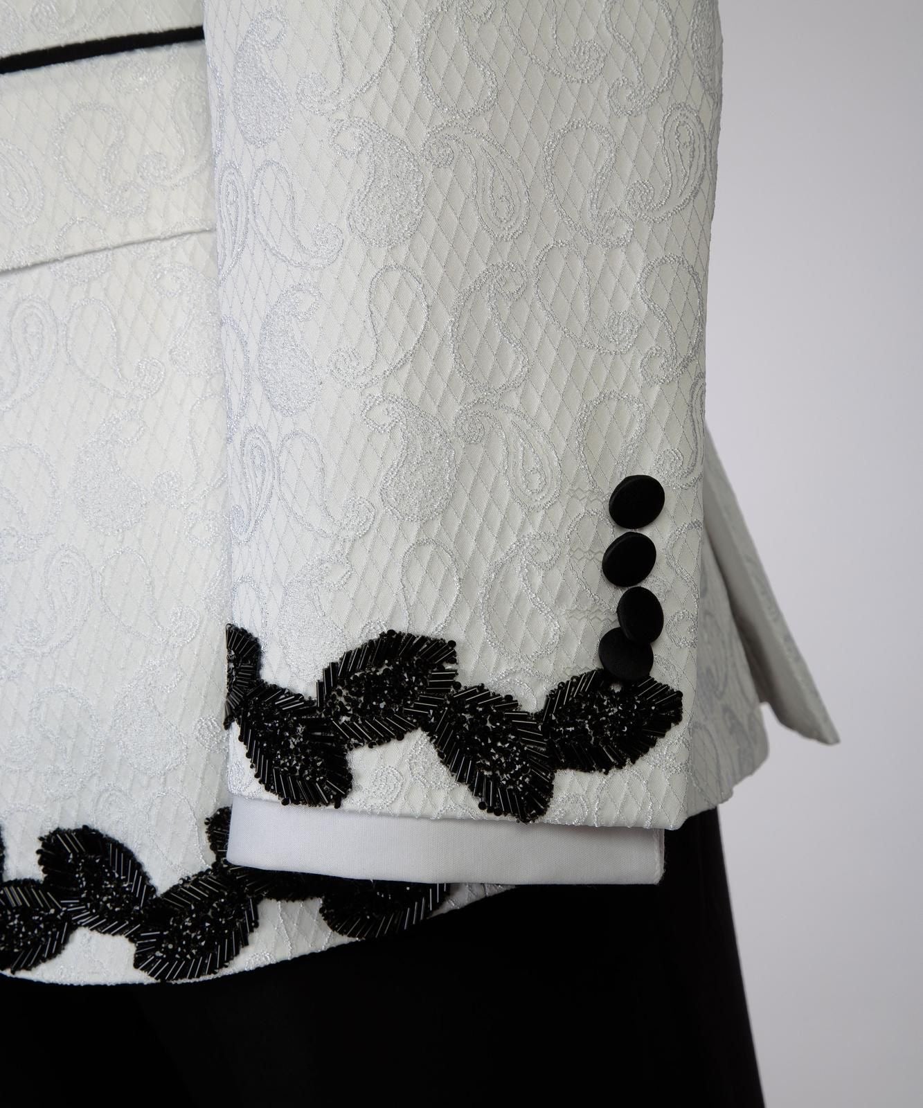 Wht / Blk Stone Detail Tux