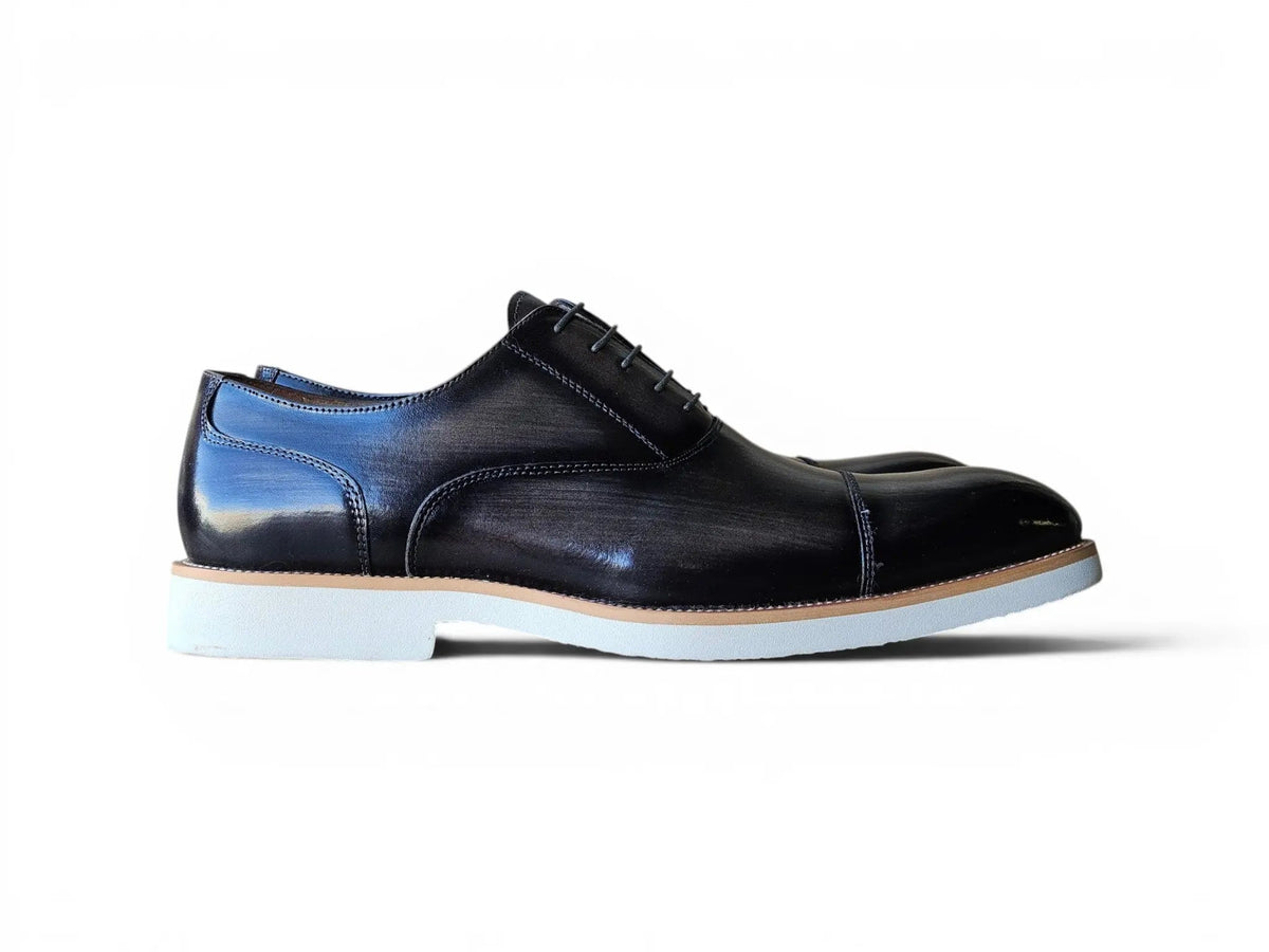 Cap Toe Oxford in Lightweight Sole