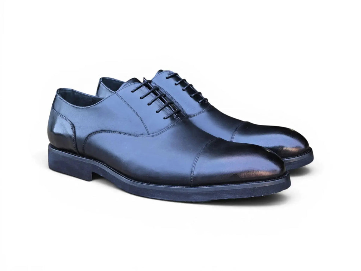 Cap Toe Oxford in Lightweight Sole
