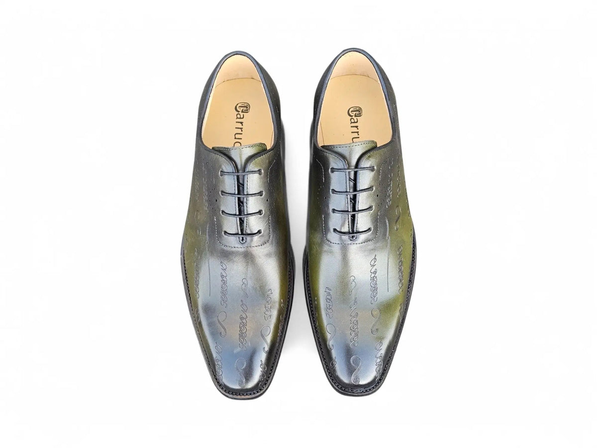 Embossed Wholecut Oxford