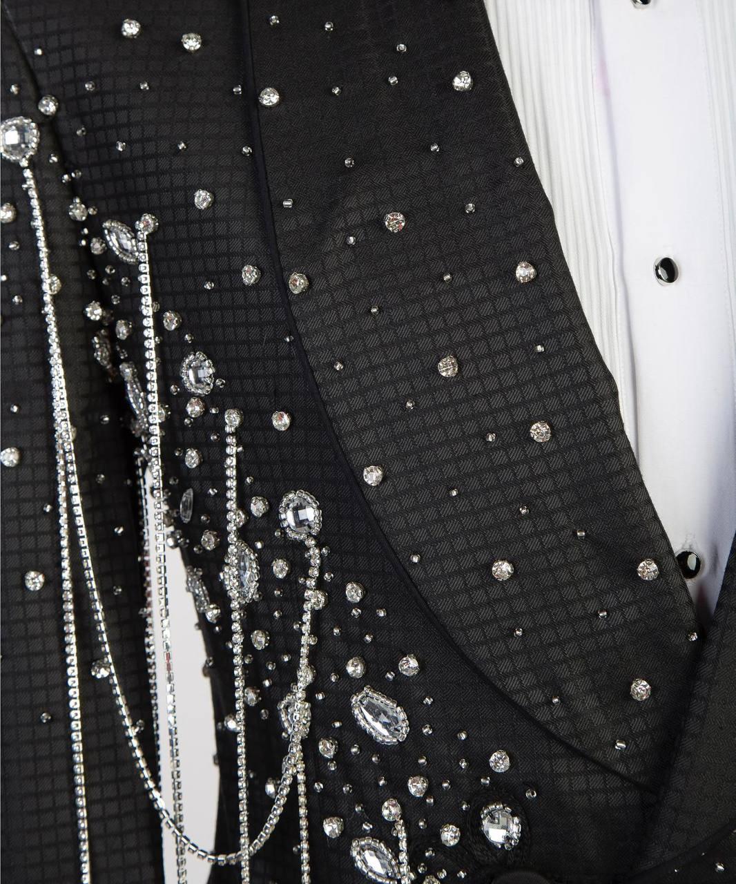 Jewelry Ornament Tuxedo – Black/Silver V – view 3