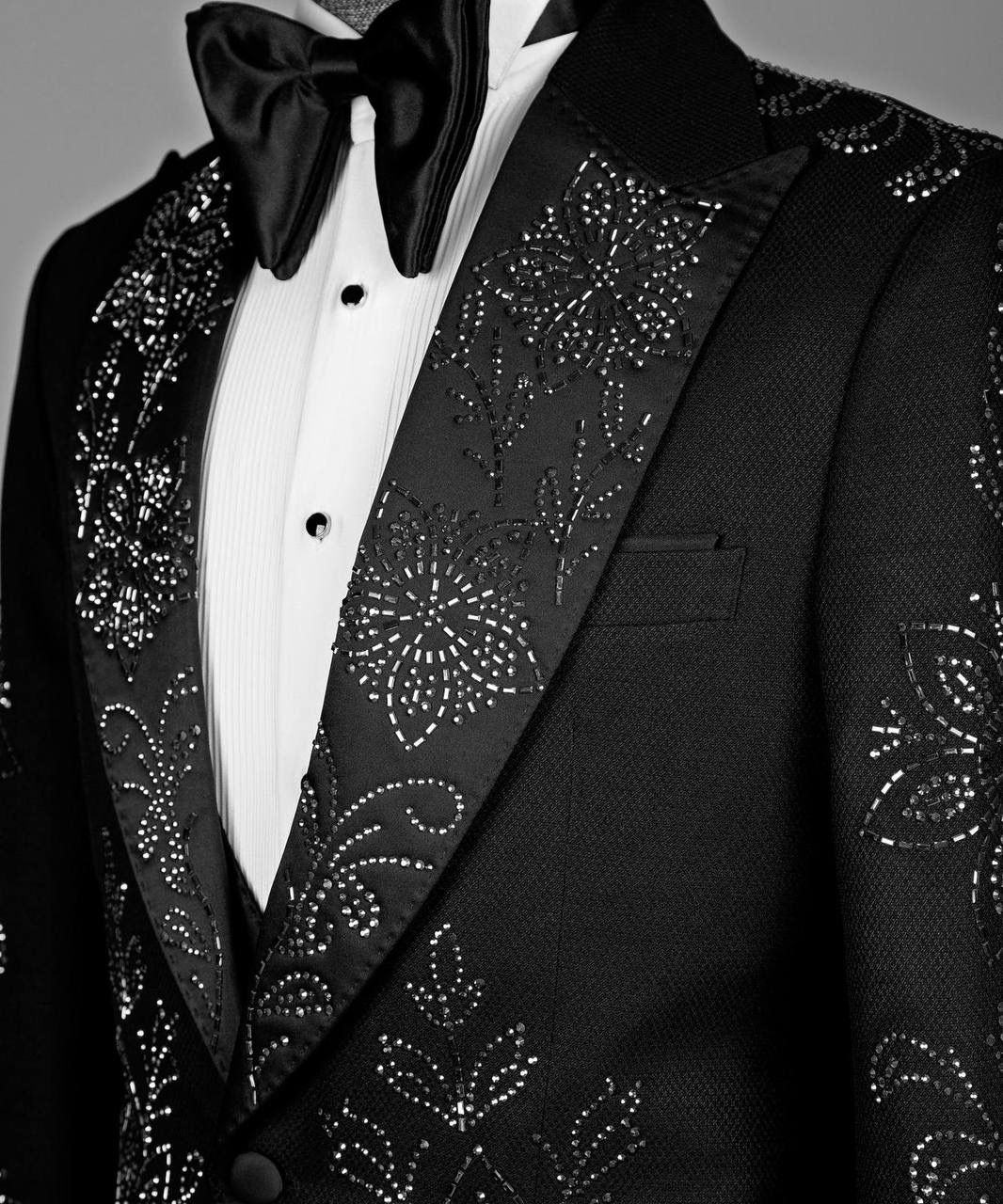 Jewelry Ornament Tuxedo – Black/Silver III – view 3