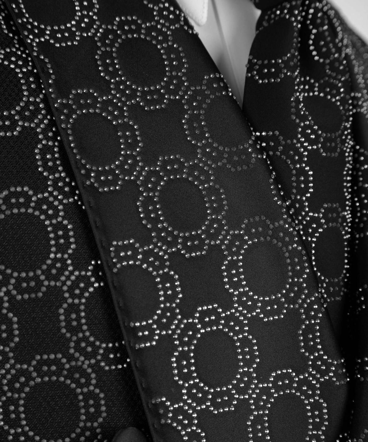 Silver Manifest Tuxedo – view 5