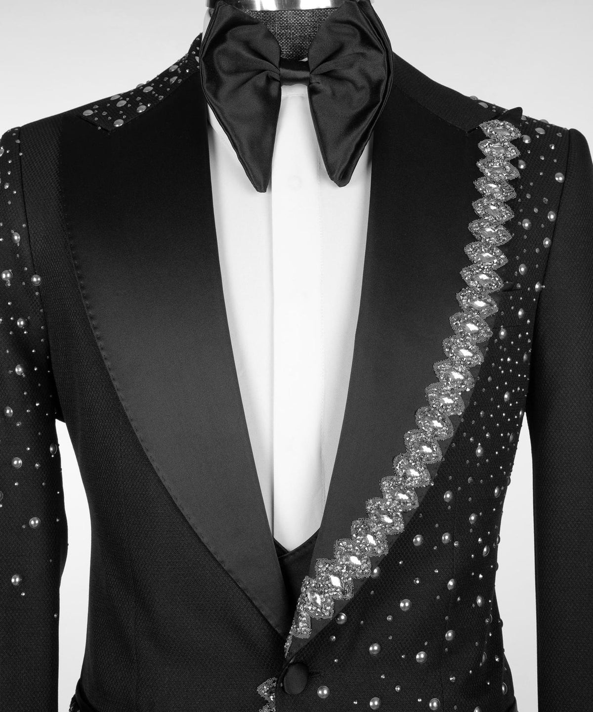 Silver Elegance Tuxedo – view 3