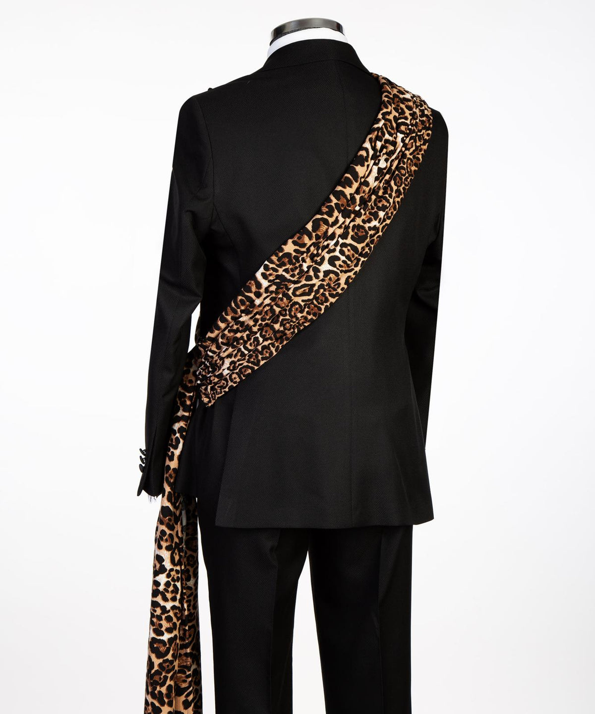 Savage Elegance Leopard Tuxedo – view 6
