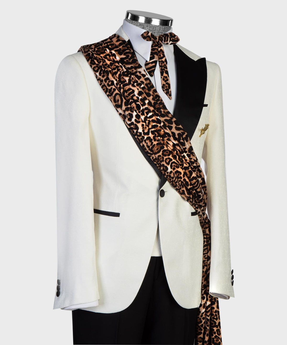Ivory Leopard Statement Tuxedo – view 4