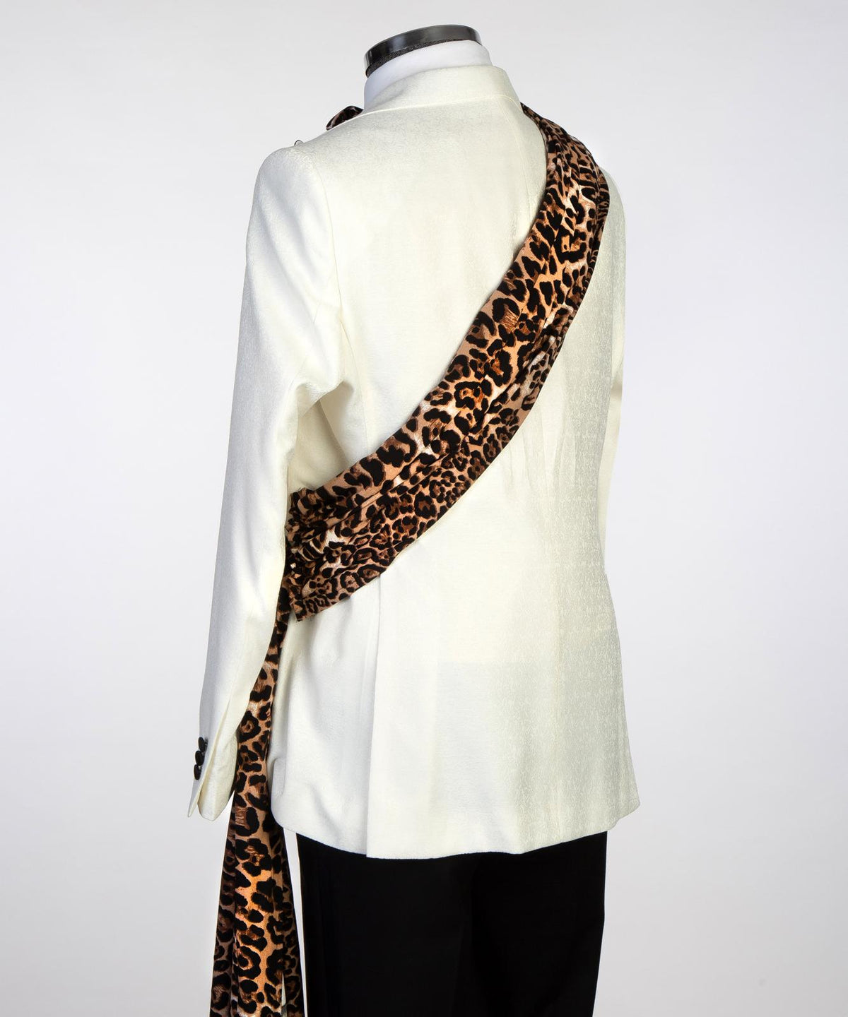 Ivory Leopard Statement Tuxedo – view 6