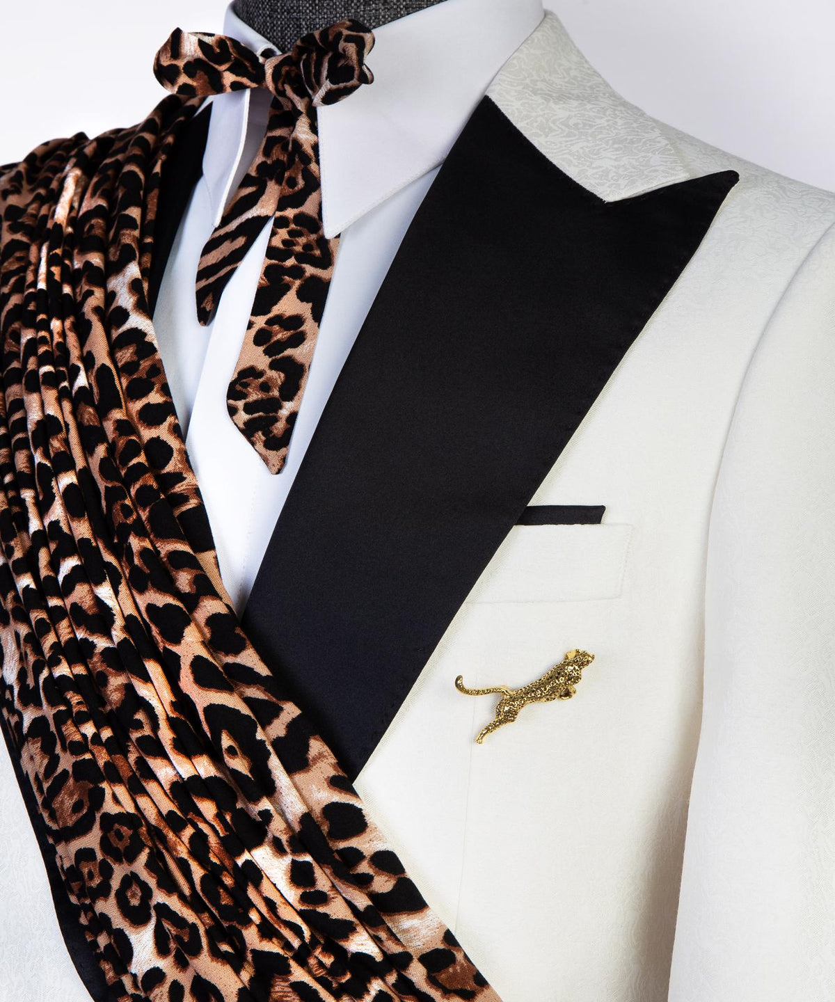 Ivory Leopard Statement Tuxedo – view 5