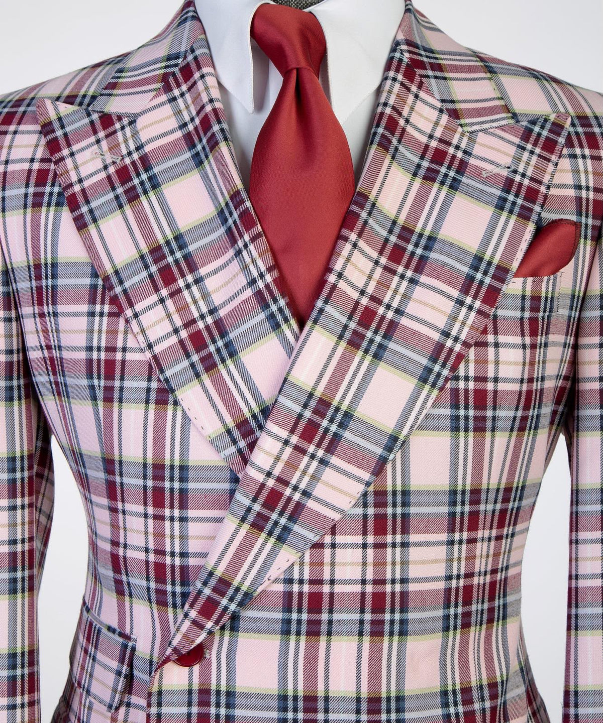 Jaegen ivory and burgundy tartan lapel and button detail