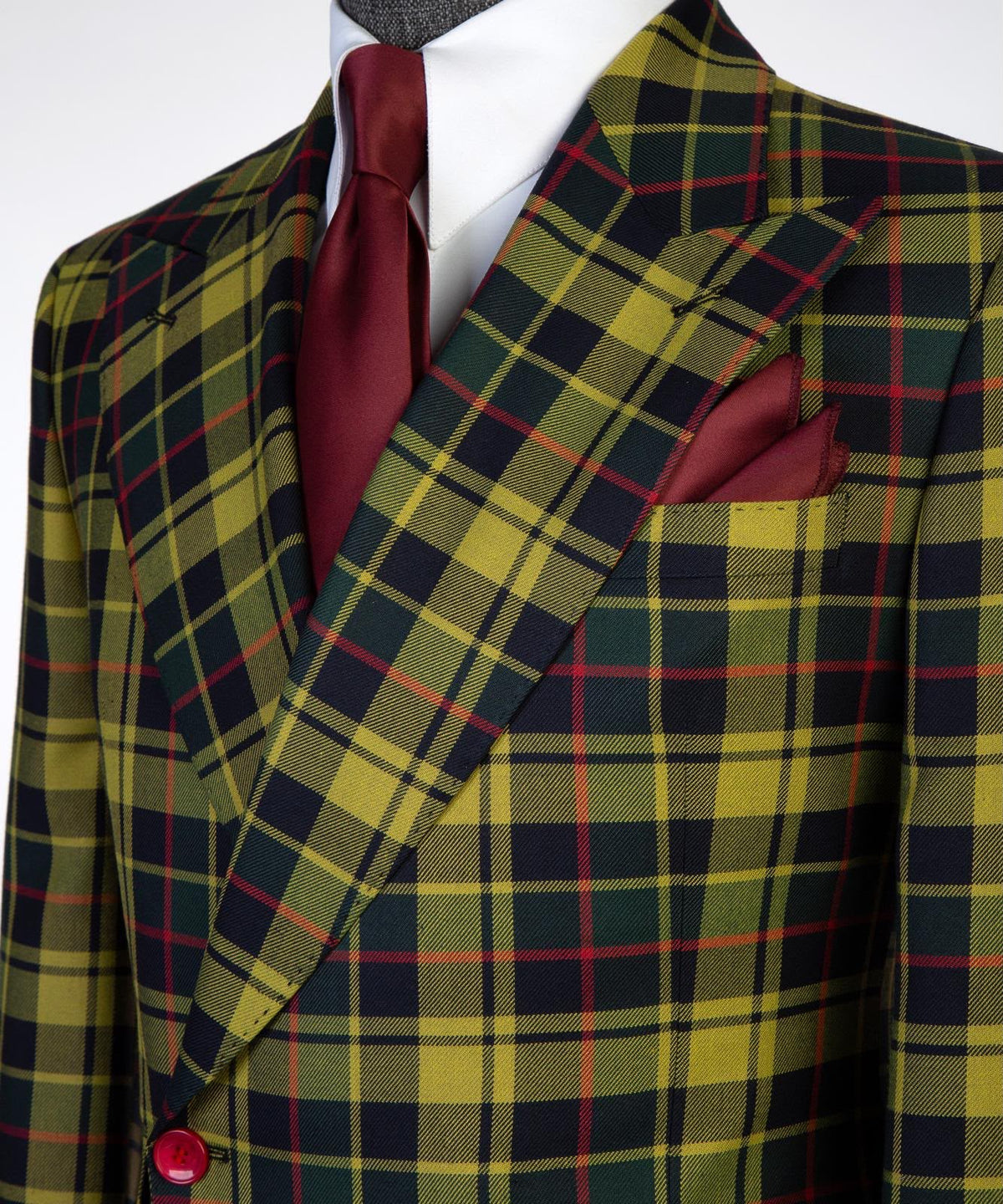 Jaegen tartan jacket chest and pocket detail