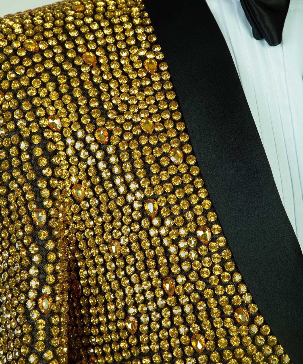 Shine Bright Gold-Embellished Suit – view 6